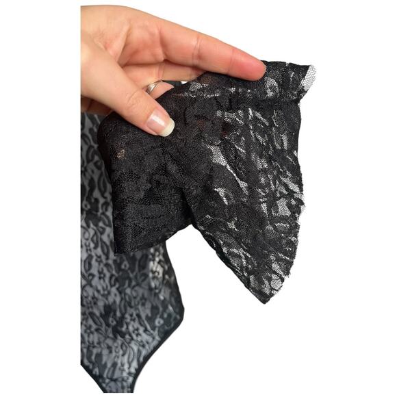 Commense long sleeve crossover front sheer black floral lace bodysuit Small NWT - Picture 3 of 6